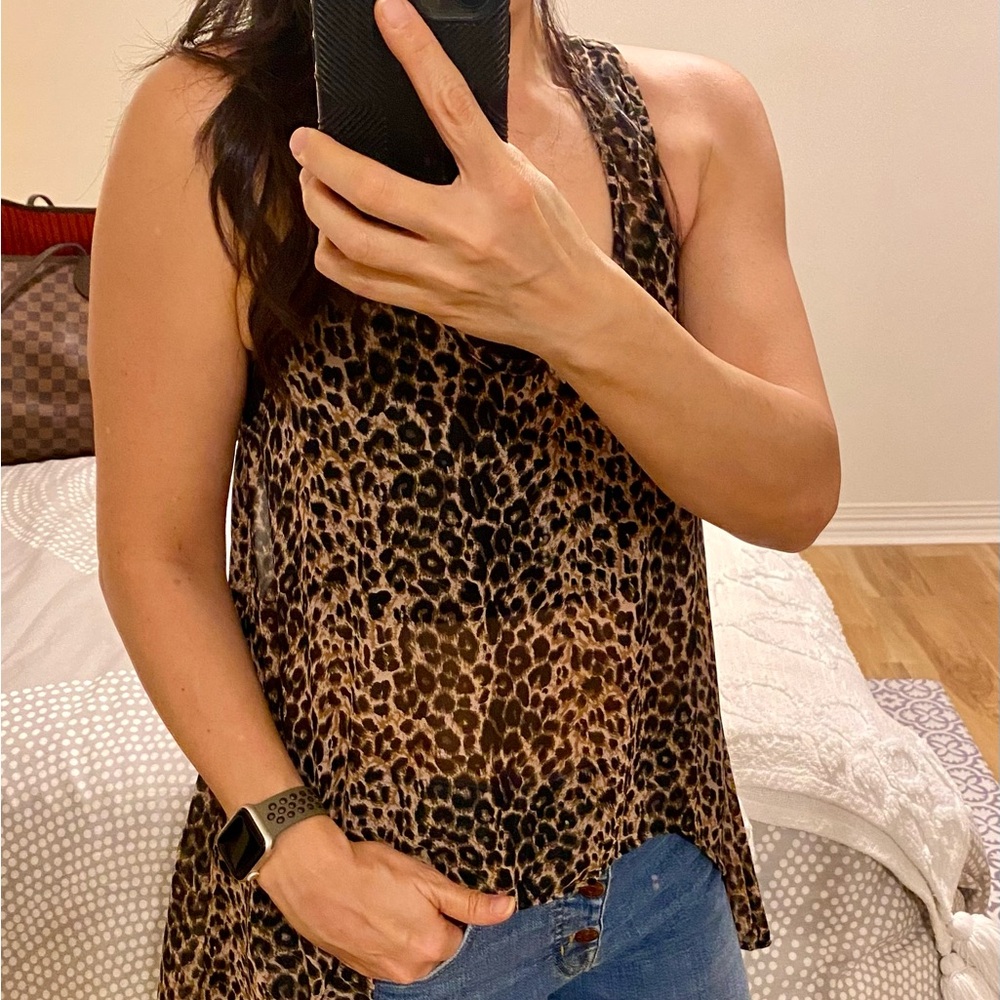 Audrey 3+1 Sz M sheer leopard print hi low tank